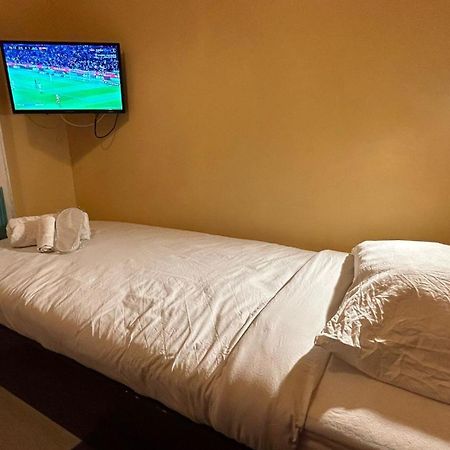 Central Accommodation Budget By Hr Bukareszt Zewnętrze zdjęcie