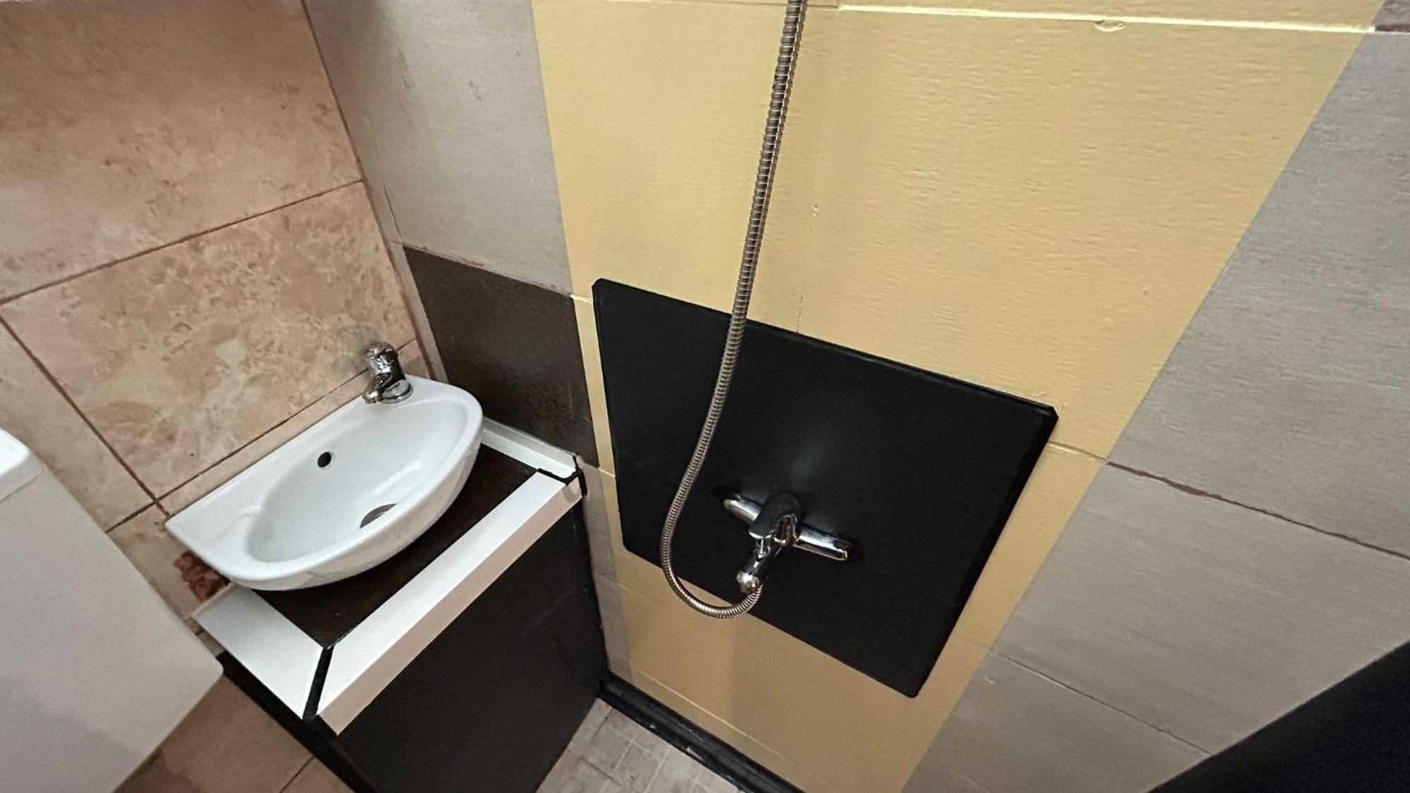 Central Accommodation Budget By Hr Bukareszt Zewnętrze zdjęcie