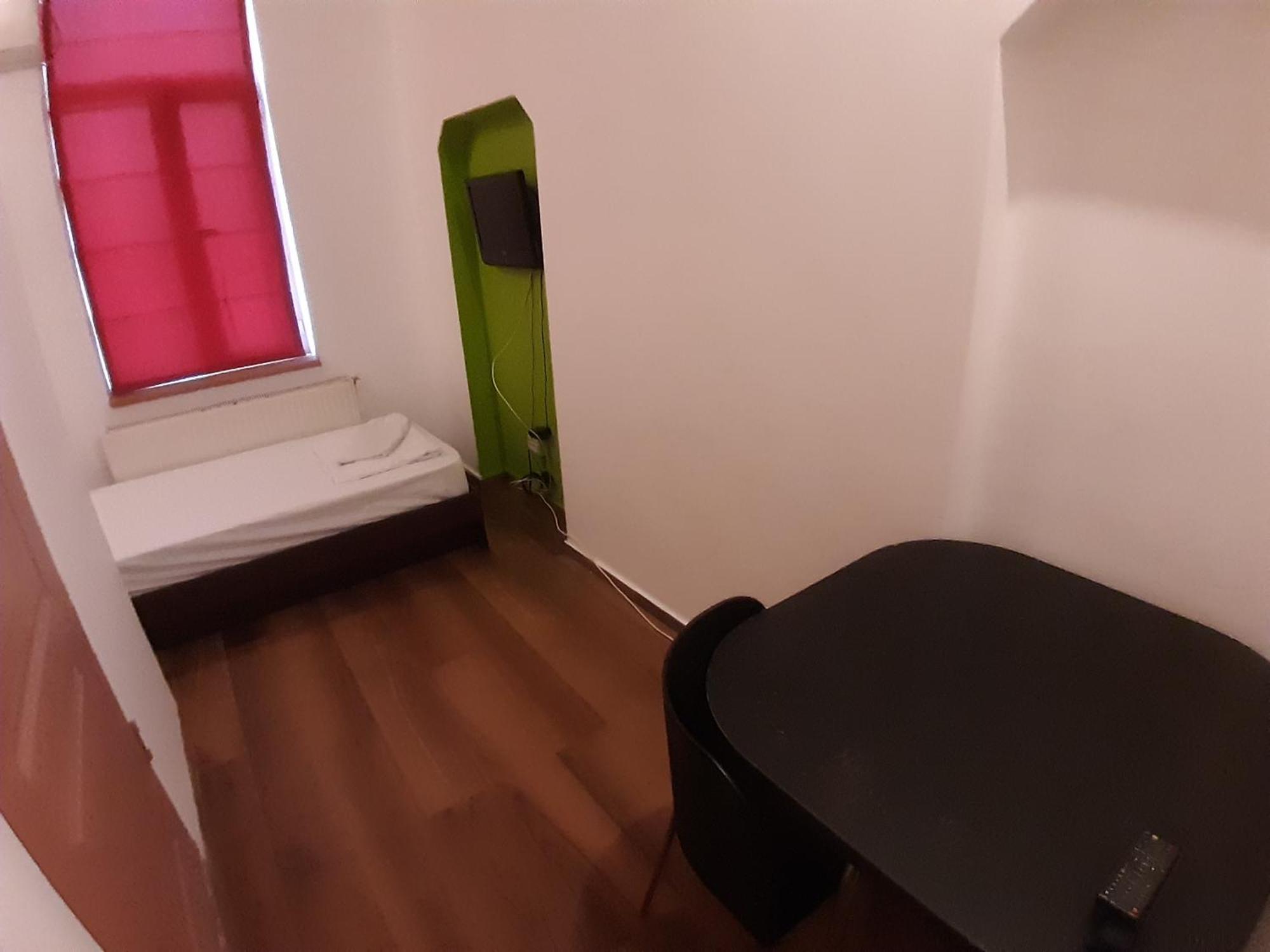 Central Accommodation Budget By Hr Bukareszt Zewnętrze zdjęcie